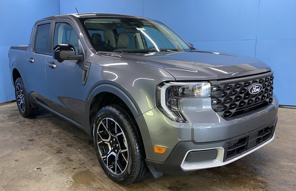 2025 Ford Maverick Lariat photo 2