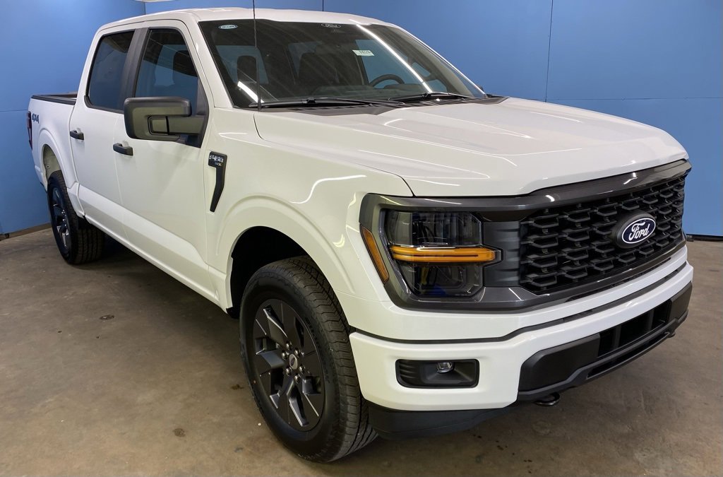 2025 Ford F-150 STX photo 2