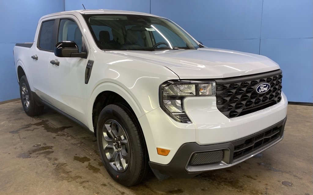 New 2025 Ford Maverick XLT XLT FWD SuperCrew