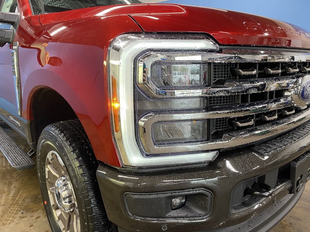 2025 Ford F-250 King Ranch photo 3