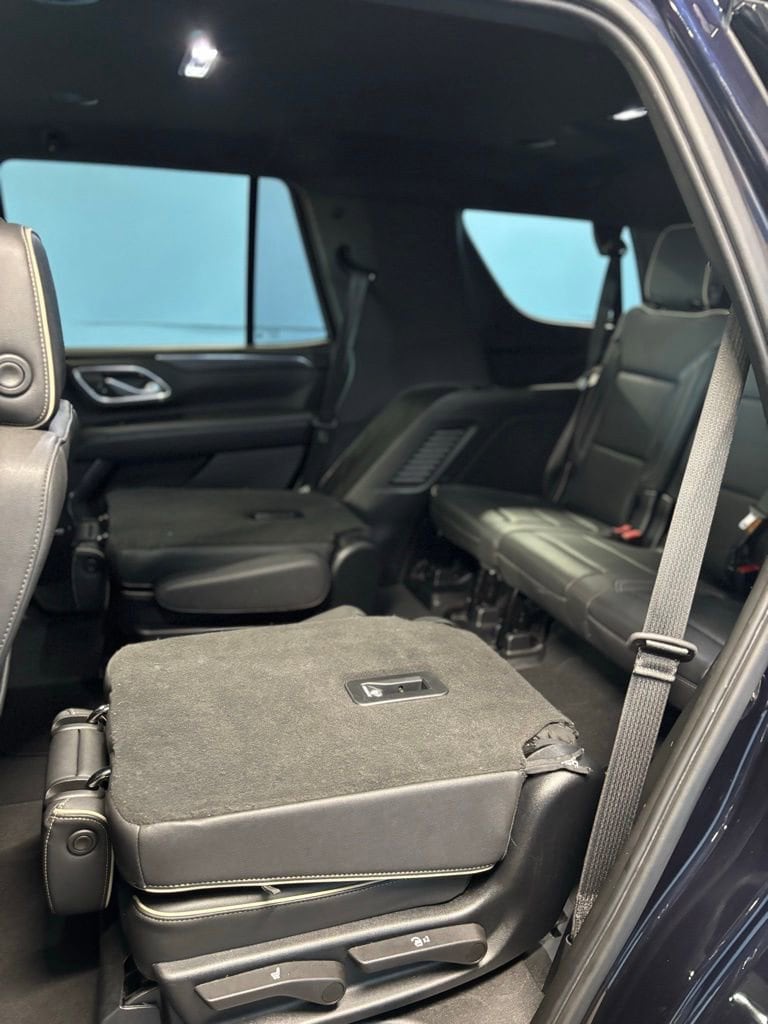 2023 GMC Yukon SLT - Photo 36