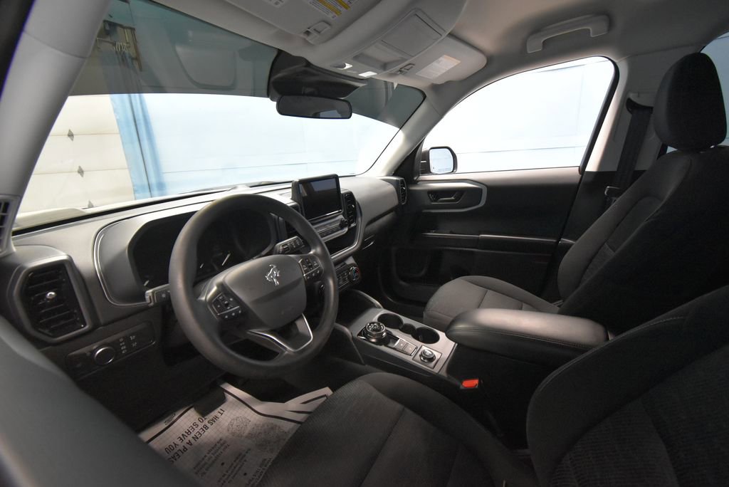 2021 Ford Bronco Sport Base photo 2