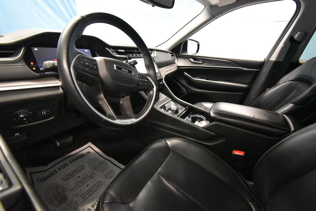 2021 Jeep Grand Cherokee Limited photo 2