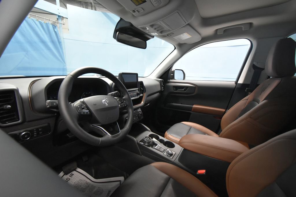 2024 Ford Bronco Sport Badlands photo 2