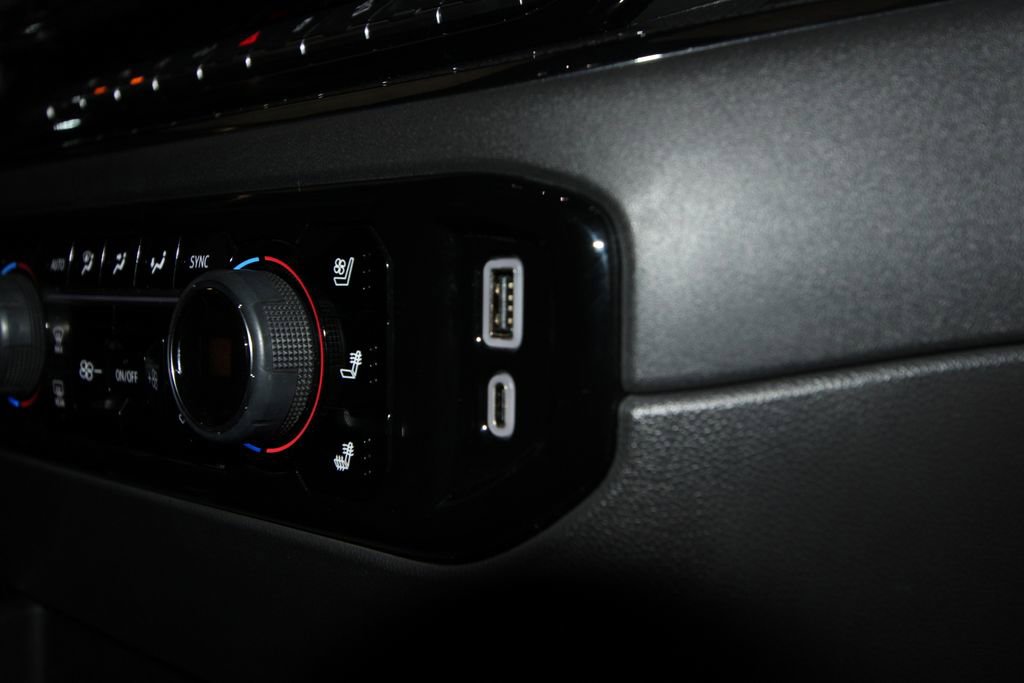 2023 Chevrolet Silverado 1500 ZR2 - Photo 27