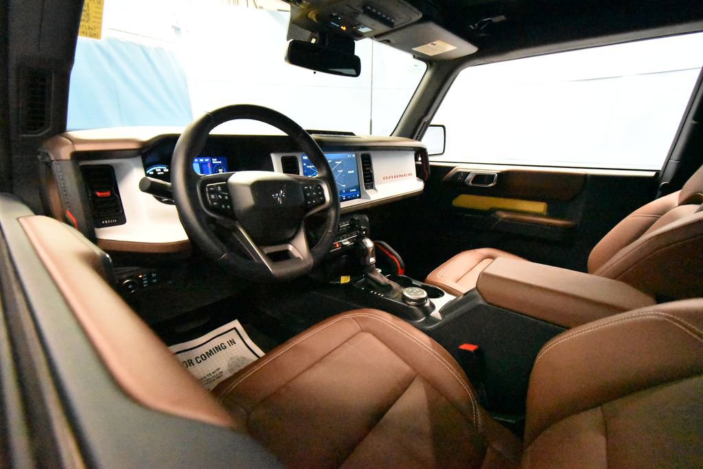 2024 Ford Bronco Heritage Limited First Edition photo 2