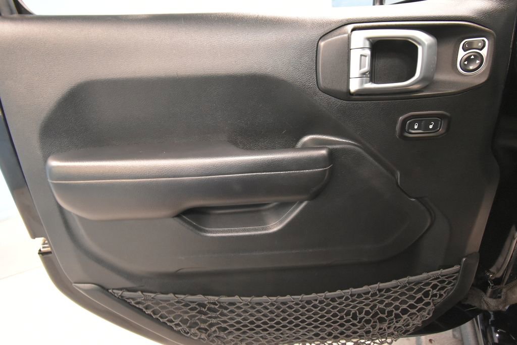 2019 Jeep Wrangler Unlimited Sport S photo 3