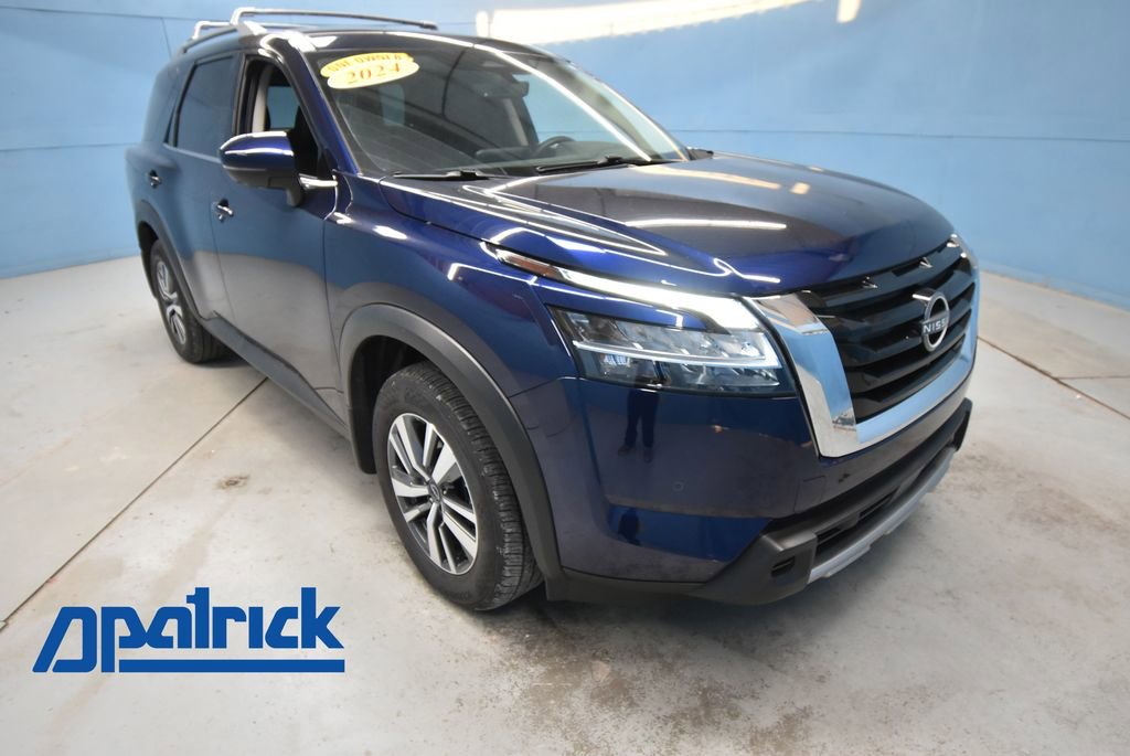 2024 Nissan Pathfinder SL photo 2