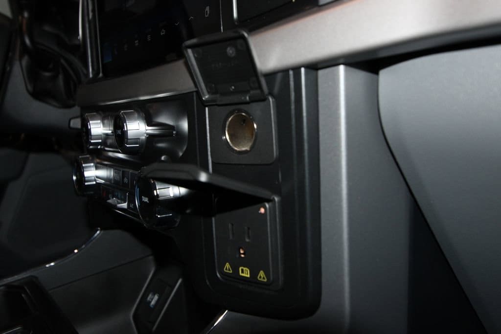 2022 Ford F-150 XLT - Photo 26