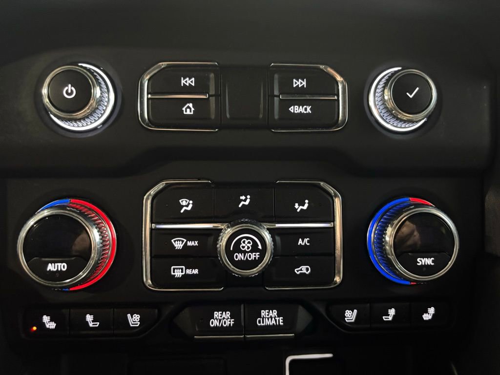2023 GMC Yukon SLT - Photo 23
