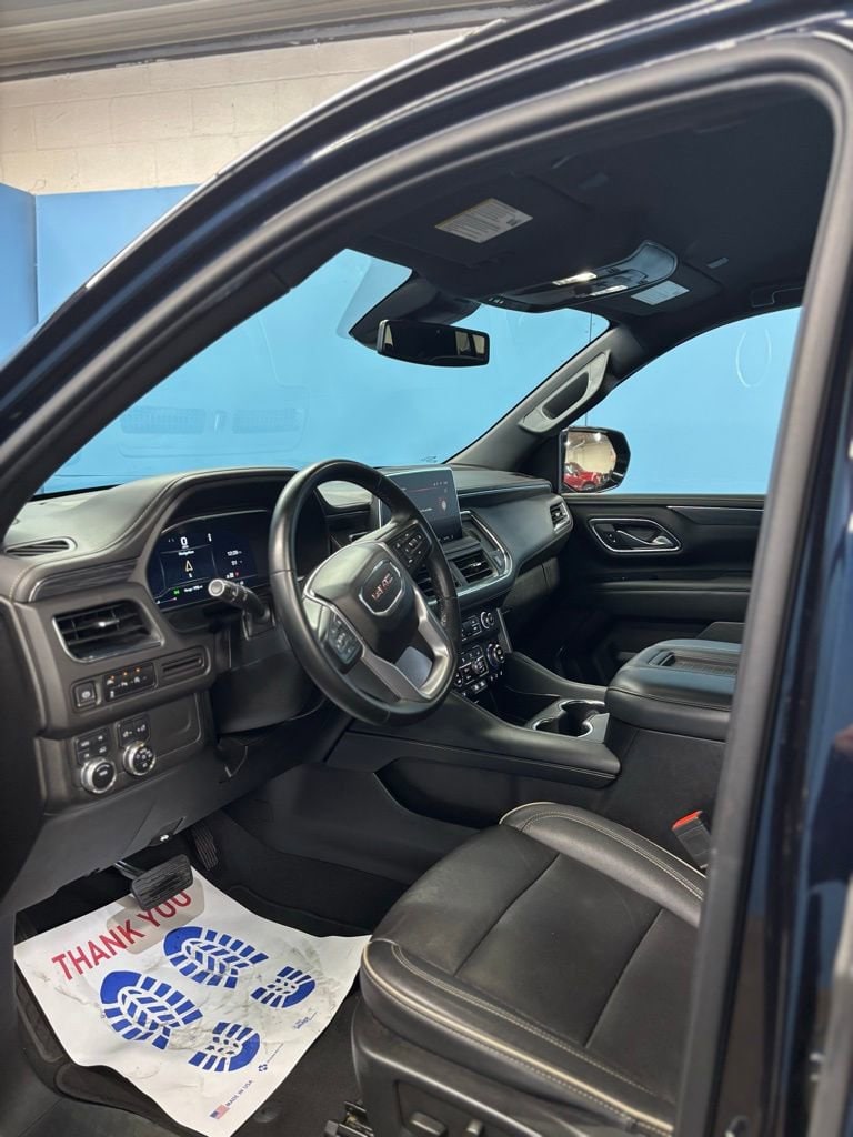 2023 GMC Yukon SLT - Photo 10