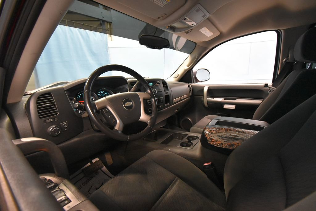 Used 2009 Chevrolet Silverado 1500 1LT with VIN 3GCEC23019G168596 for sale in Boonville, IN