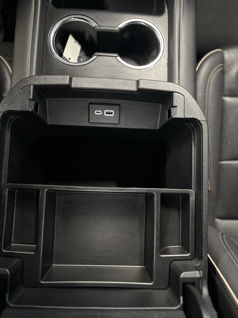 2023 GMC Yukon SLT - Photo 28