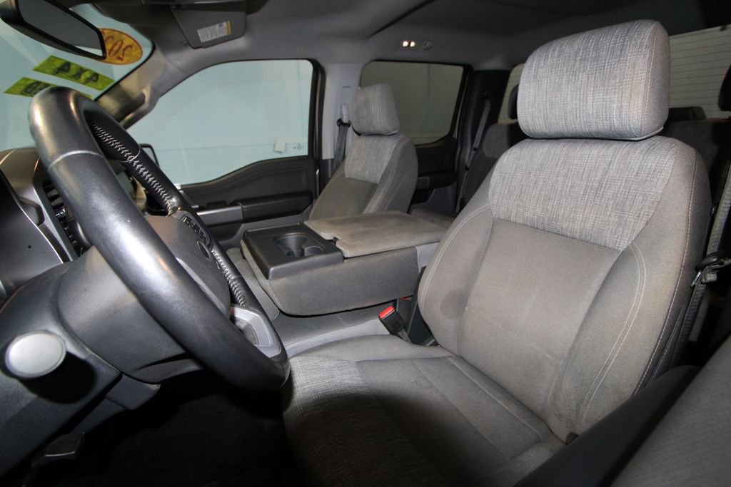 2022 Ford F-150 XLT photo 2