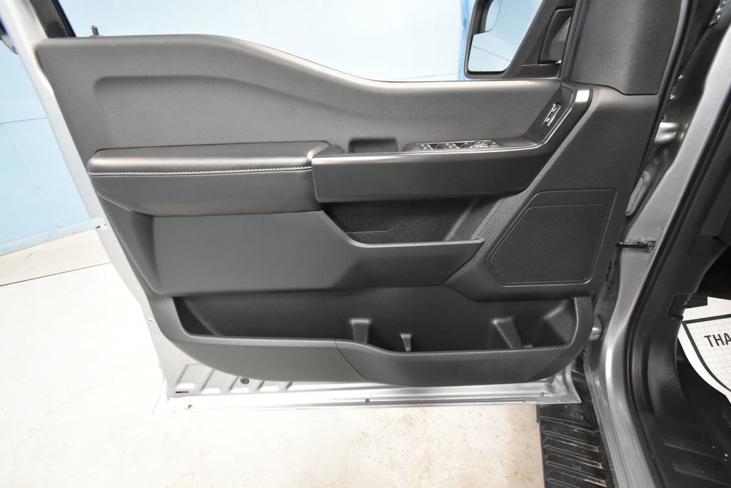 2023 Ford F-150 XL photo 2