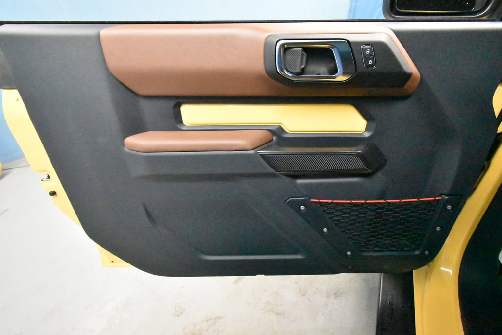 2024 Ford Bronco Heritage Limited First Edition photo 3