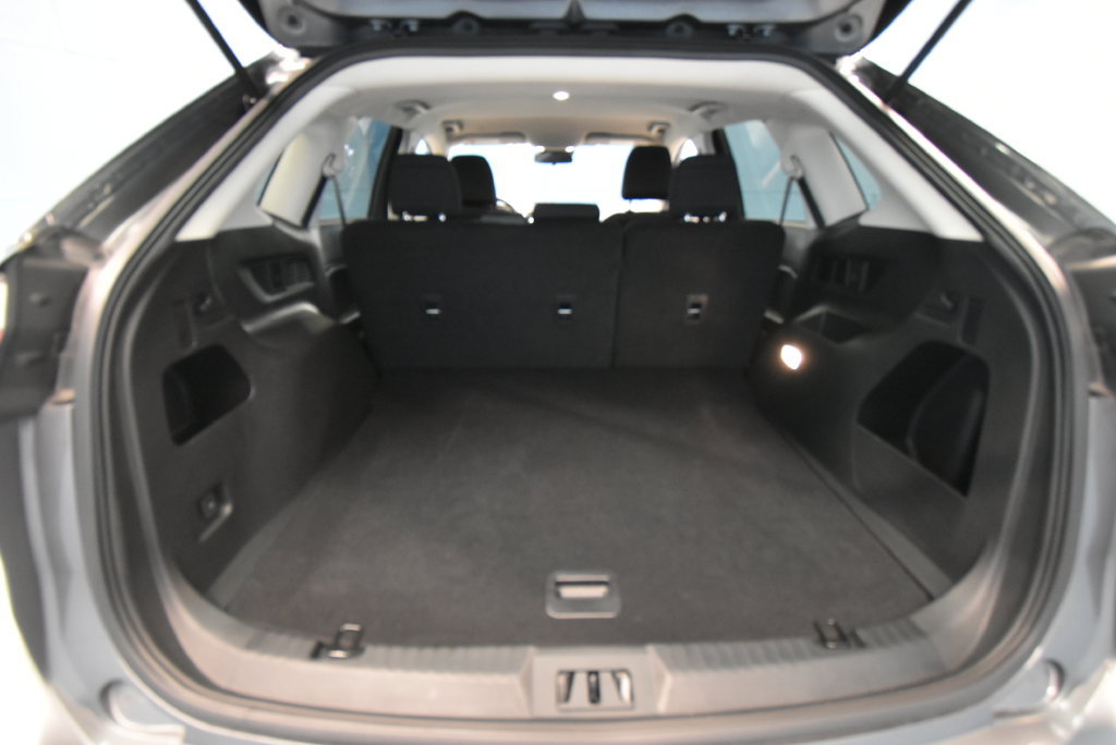 2024 Ford Edge SE - Photo 26
