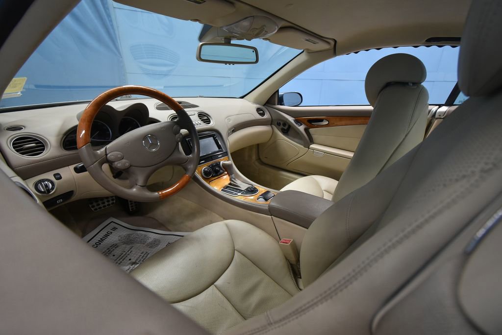 2005 Mercedes Benz SL 500 photo 2