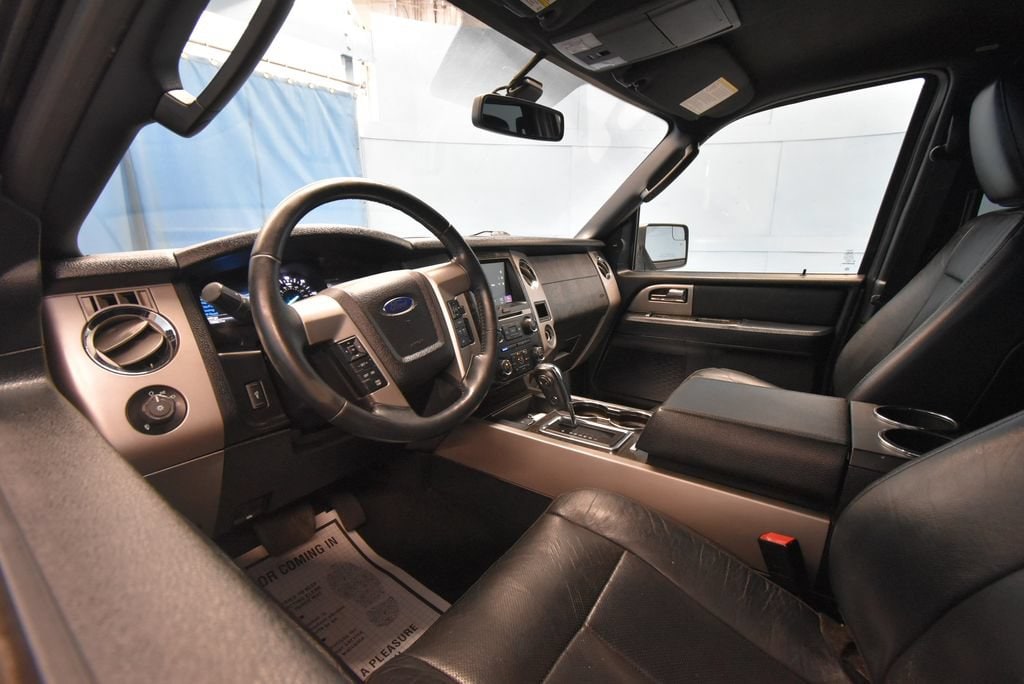 Used 2017 Ford Expedition Limited with VIN 1FMJK2AT4HEA11435 for sale in Boonville, IN