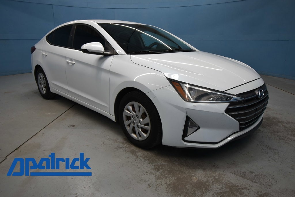 Used 2019 Hyundai Elantra SE with VIN 5NPD74LF3KH436738 for sale in Evansville, IN