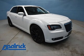 2013 Chrysler 300 S 4D Sedan