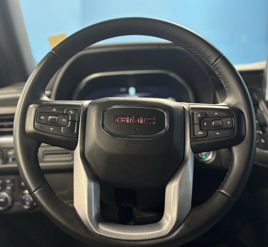 2023 GMC Yukon SLT - Photo 12