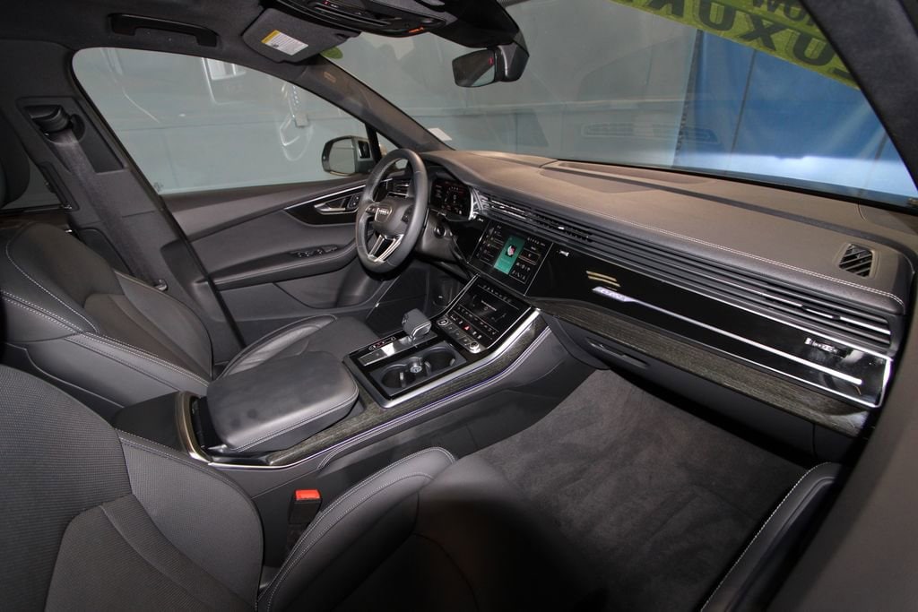 2025 Audi Q7 Prestige - Photo 24