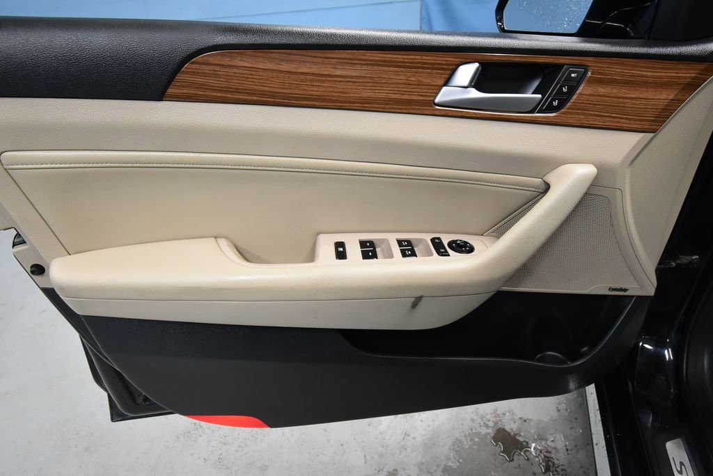 2015 Hyundai Sonata Limited photo 3