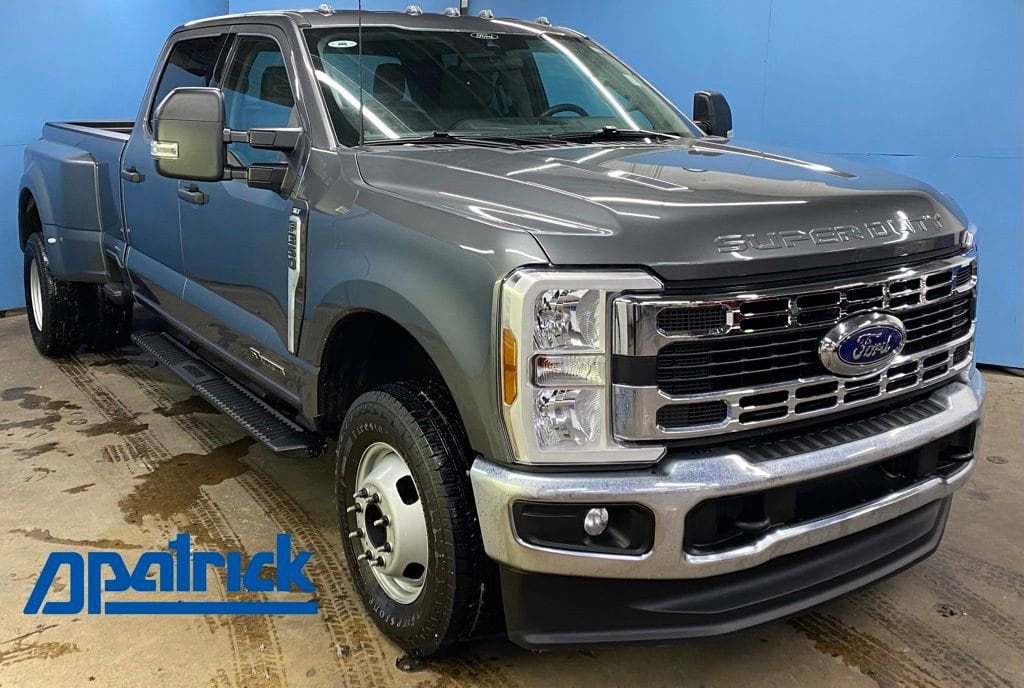 2025 Ford F-350 XLT 4x4 Crew Cab 8' Box DRW's photo