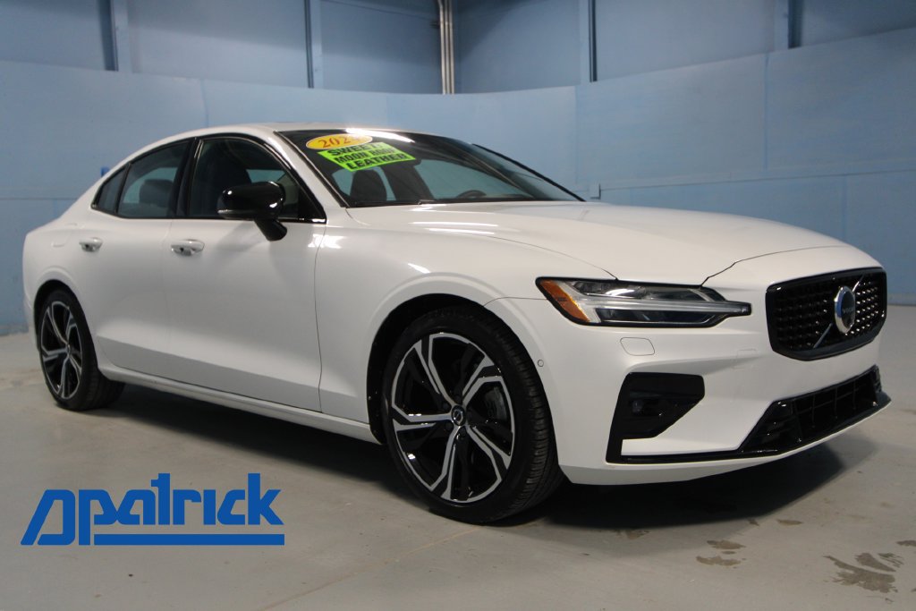 2024 Volvo S60 B5 Plus Dark Theme 4D Sedan 7JRL12TLXRG281189