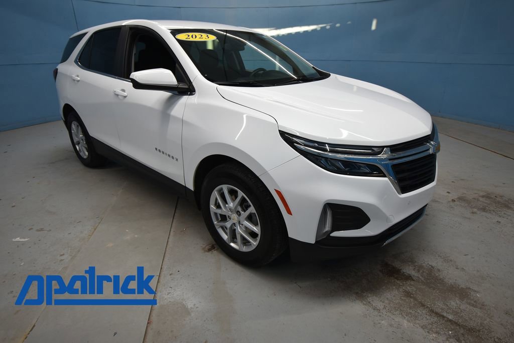 2023 Chevrolet Equinox LT photo 2