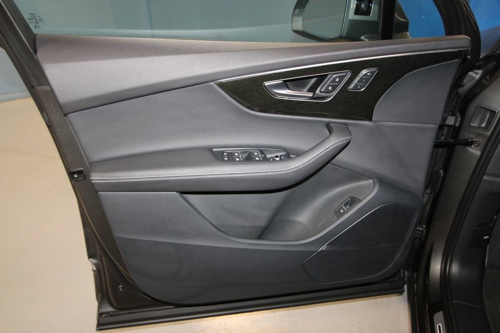 2025 Audi Q7 Prestige - Photo 5