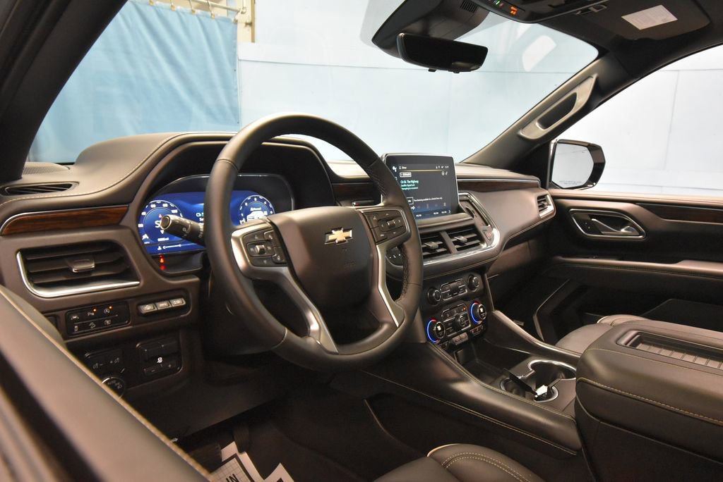 2024 Chevrolet Tahoe Premier photo 2