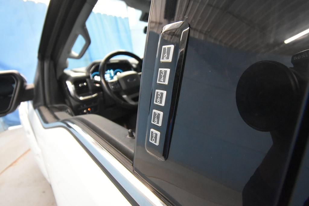 Used 2022 Ford F-150 Lariat Truck Supercrew