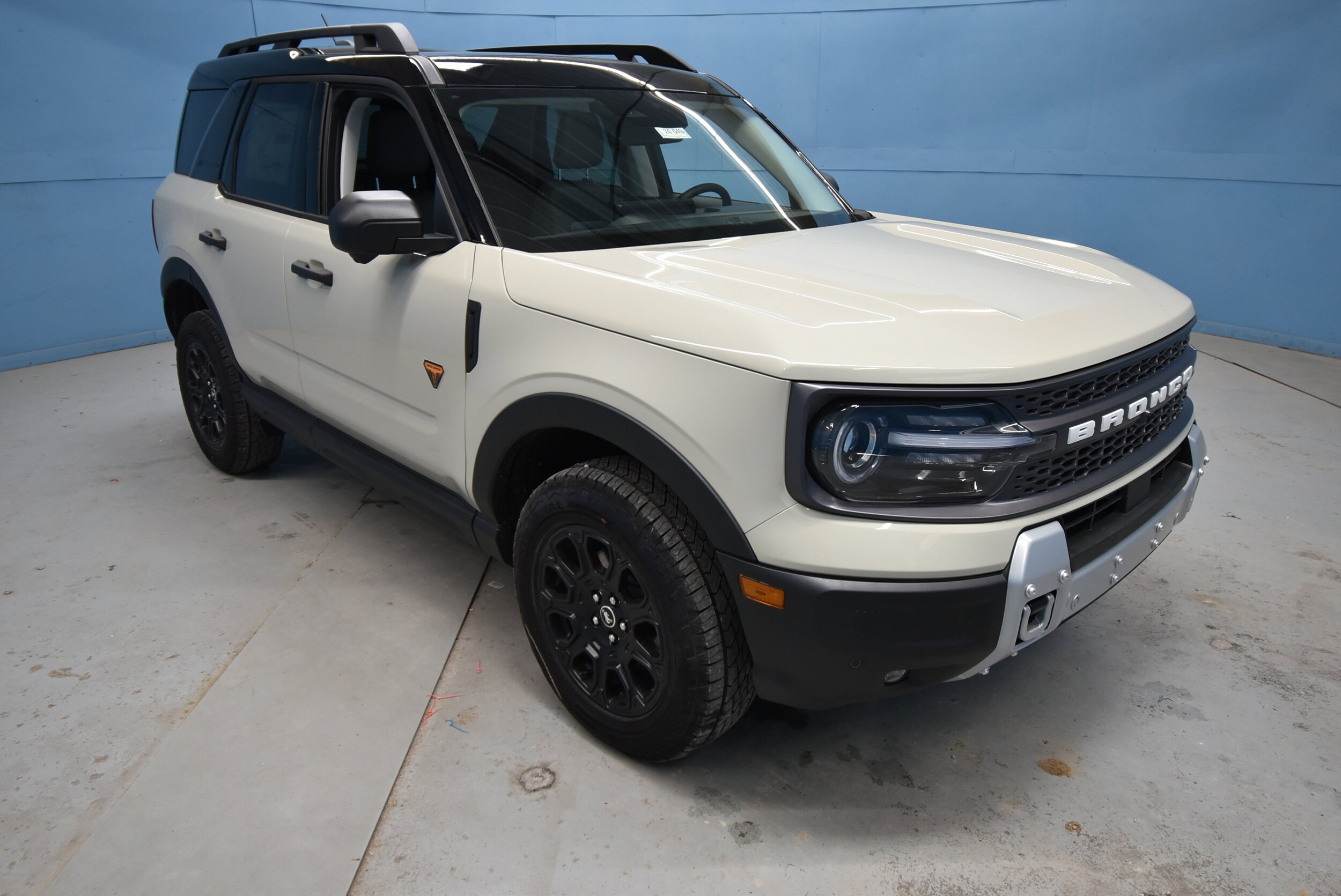 2025 Ford Bronco Sport Badlands photo 2