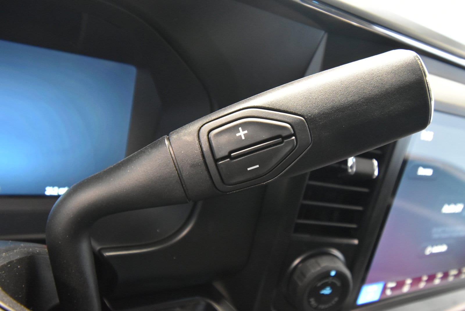 2025 Ford F-250 Super Duty Lariat - Photo 11