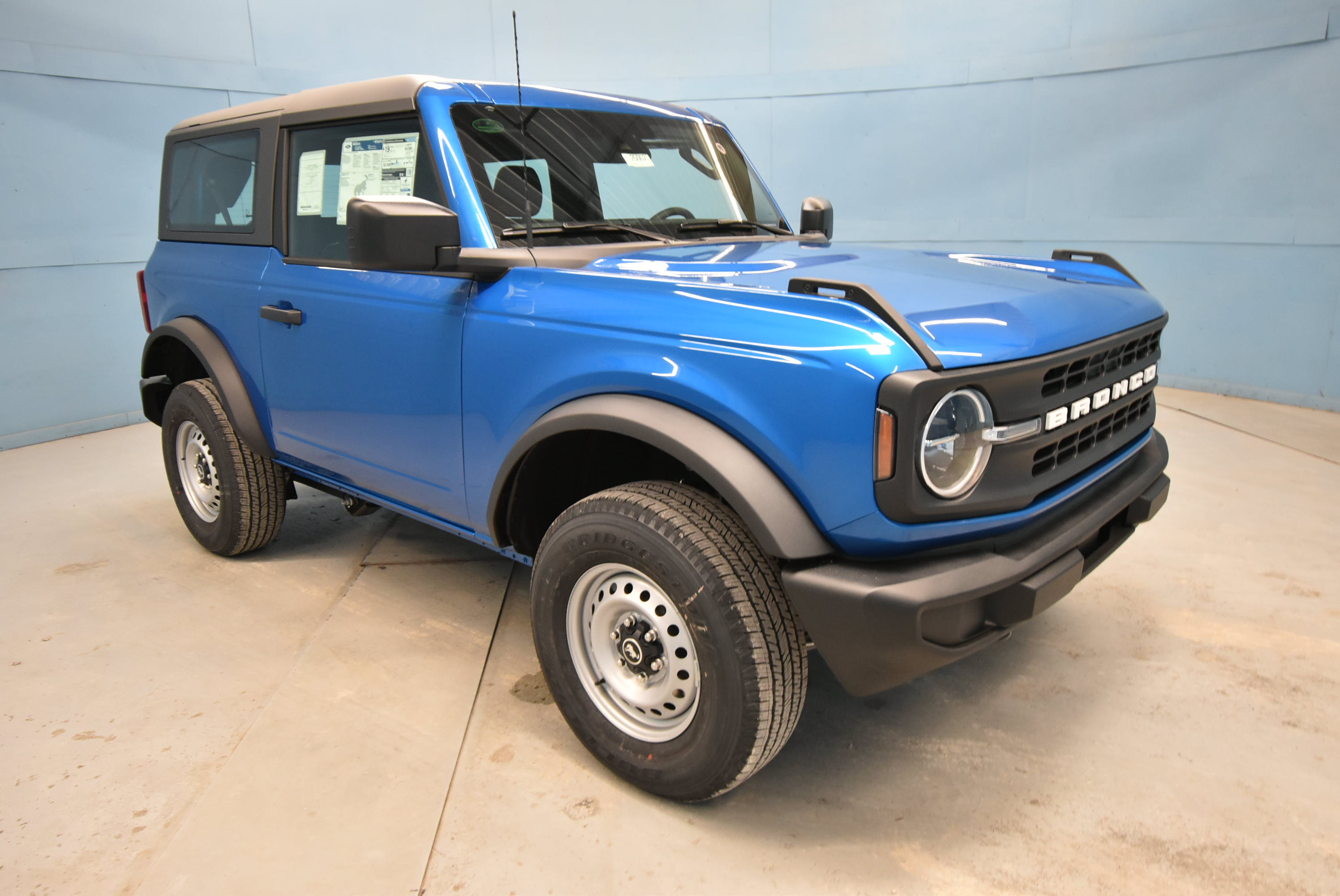 2026 Ford Bronco Base SUV