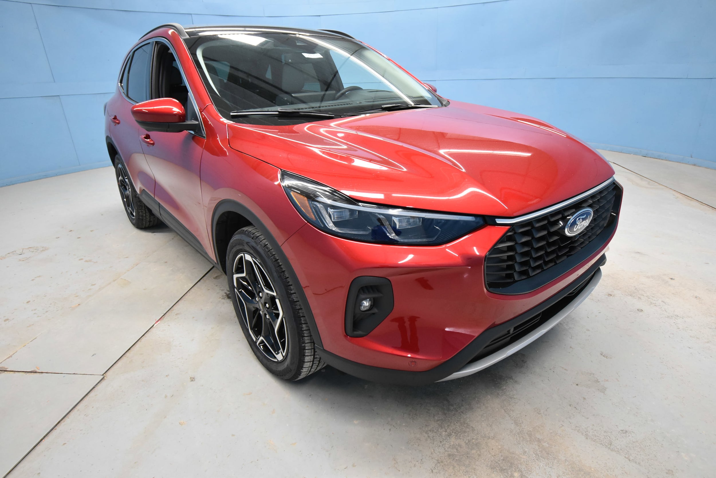 2026 Ford Escape Platinum's photo