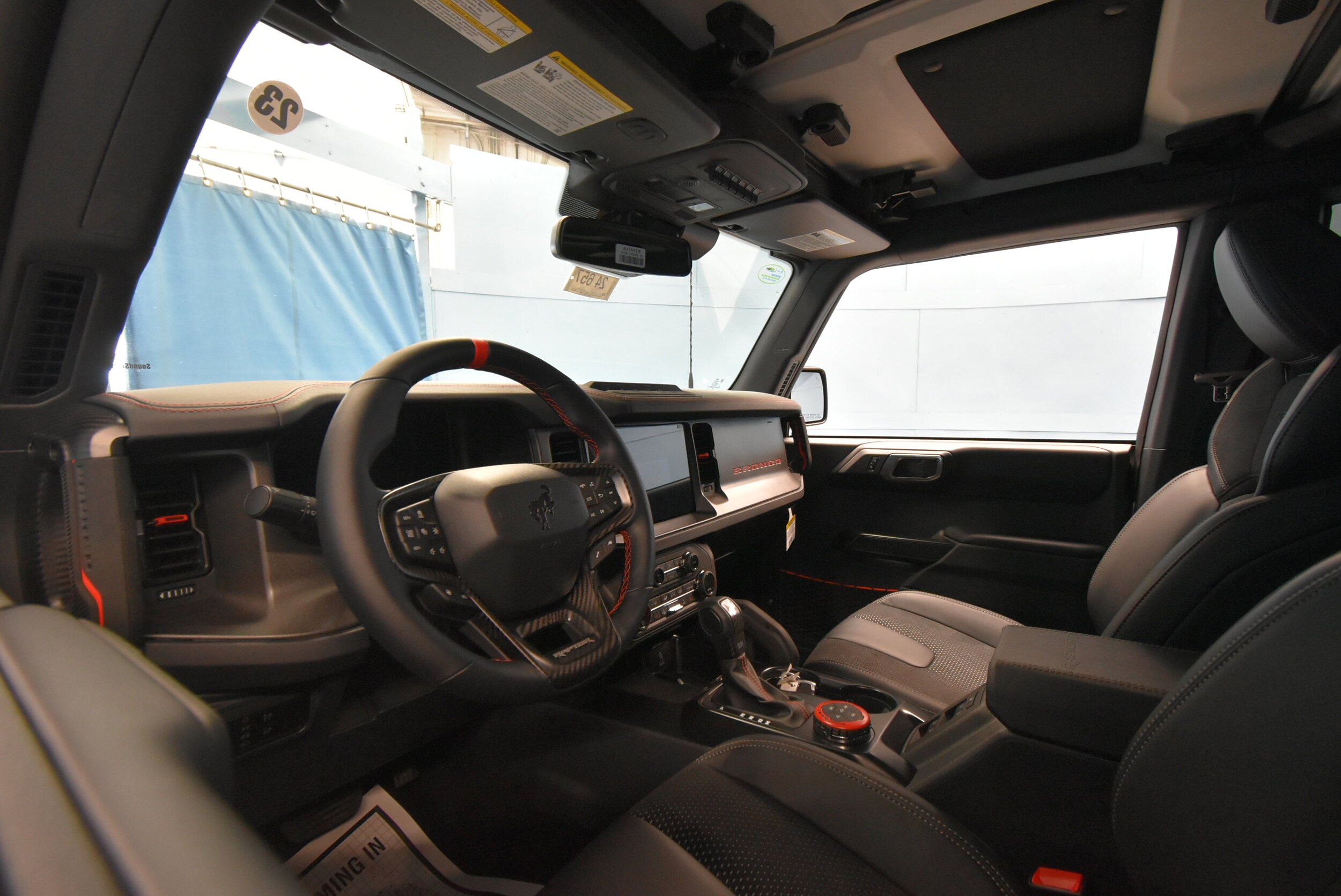 2025 Ford Bronco Raptor photo 2