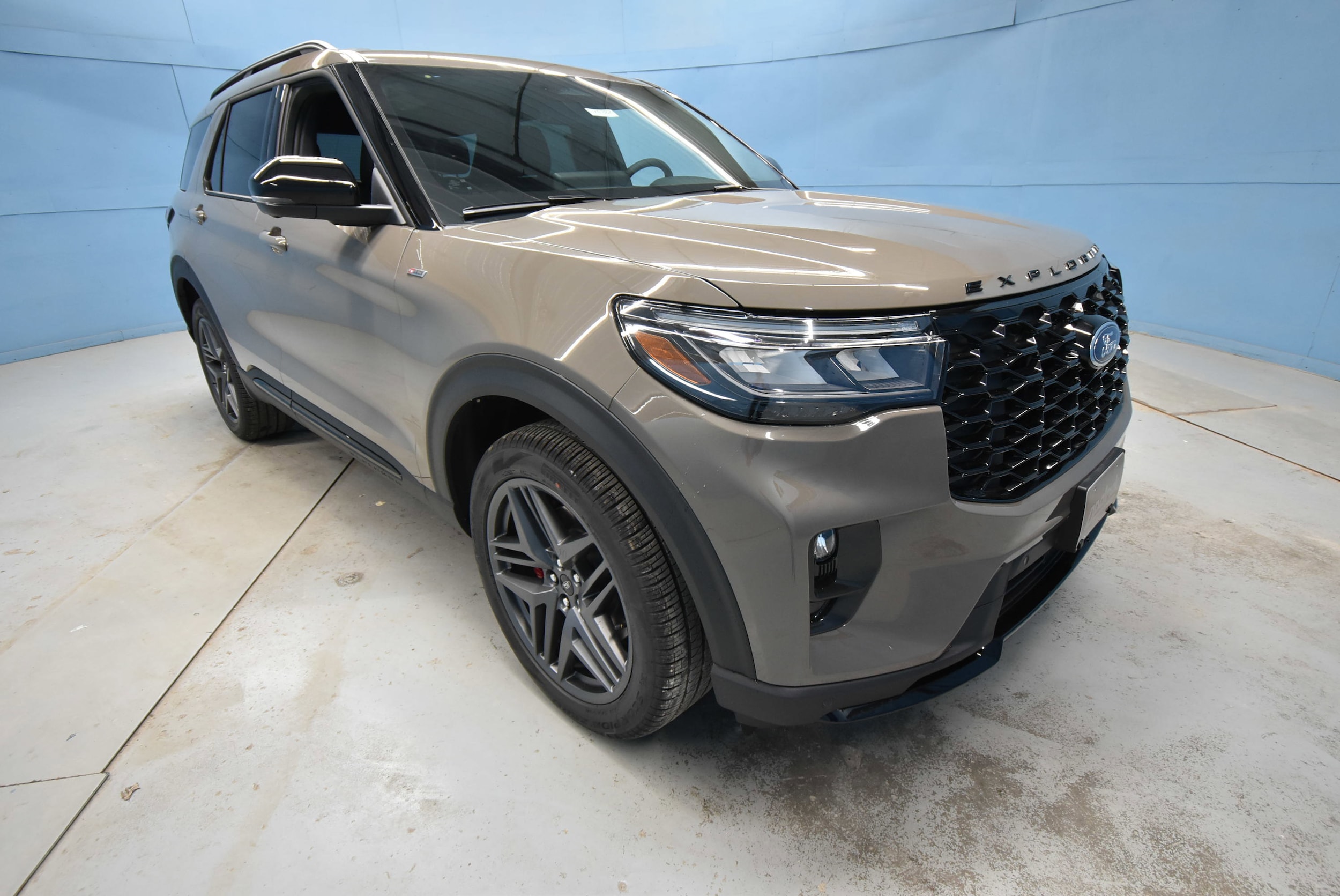 2026 Ford Explorer ST-LINE 4WD's photo