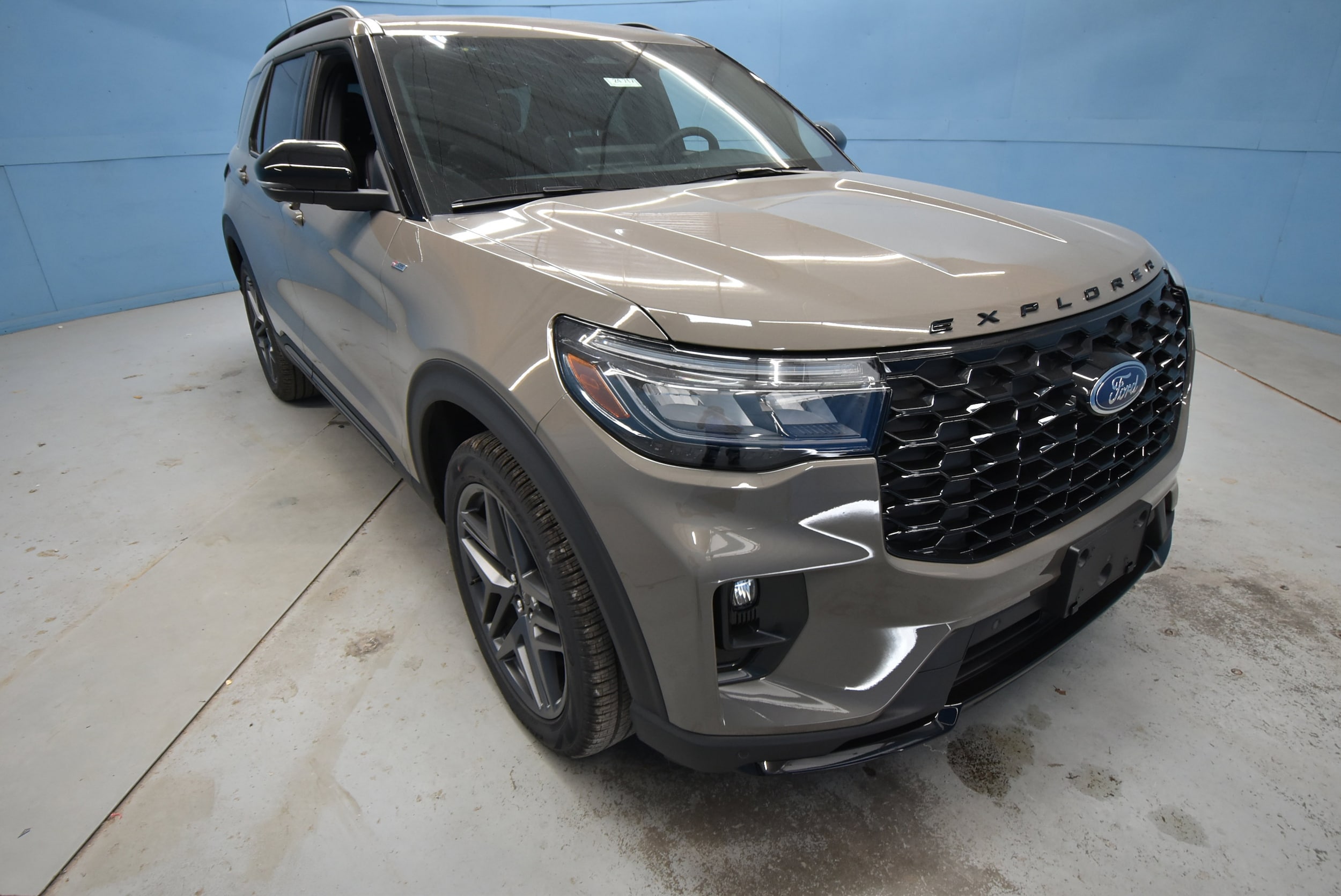 2026 Ford Explorer ST-LINE's photo