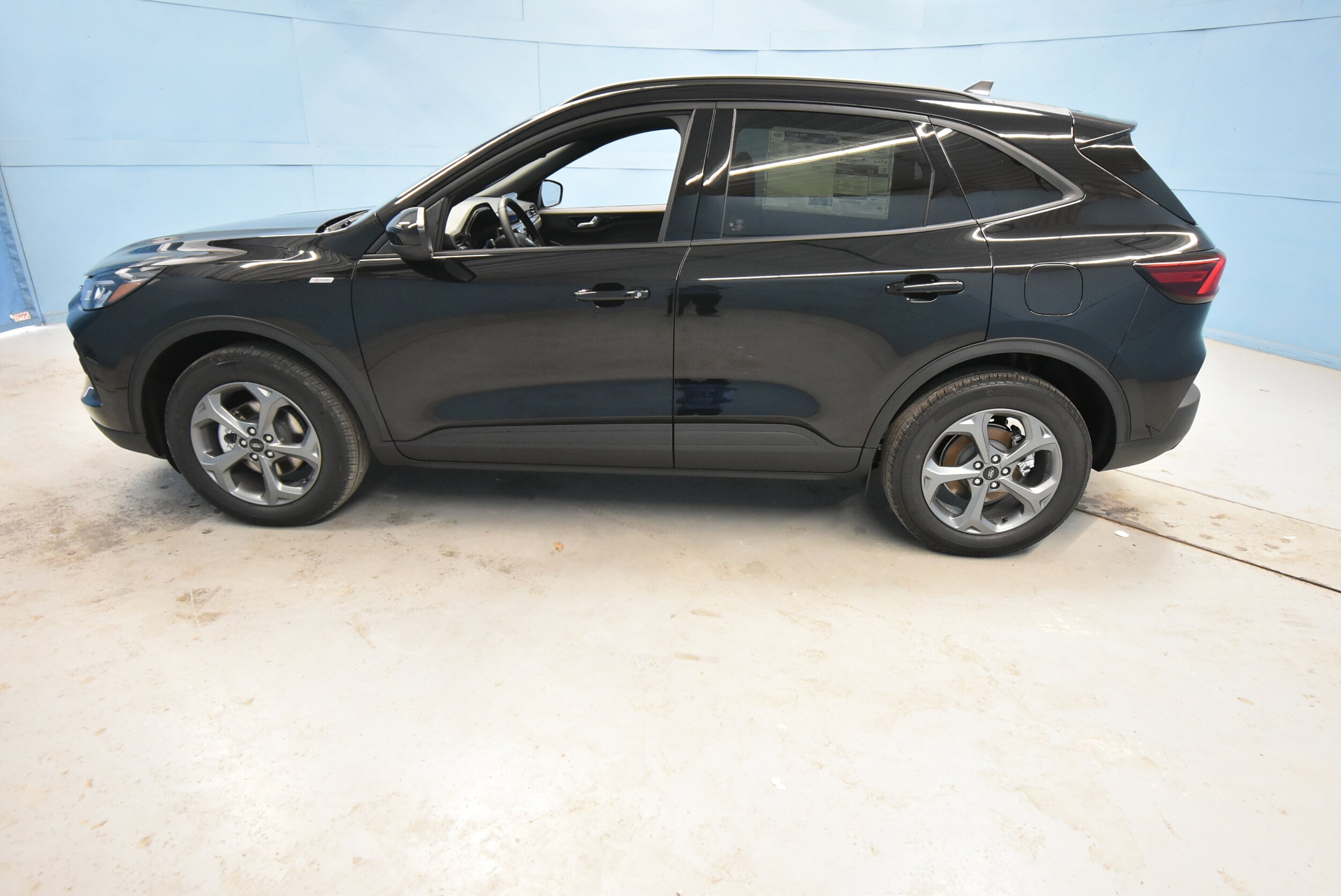2026 Ford Escape ST-Line Select - Photo 25