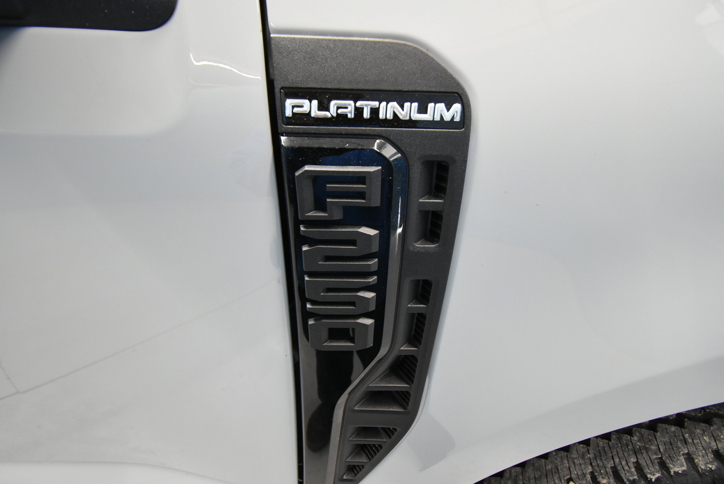 2025 Ford F-250 Super Duty Platinum - Photo 39