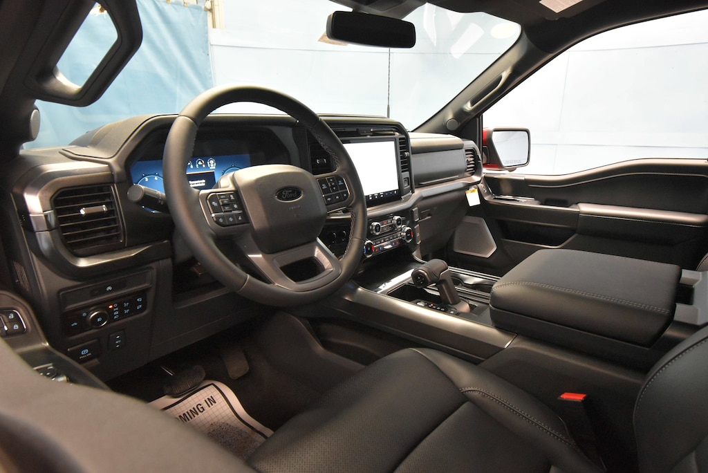 New 2025 Ford F-150 Lariat Truck SuperCrew Cab