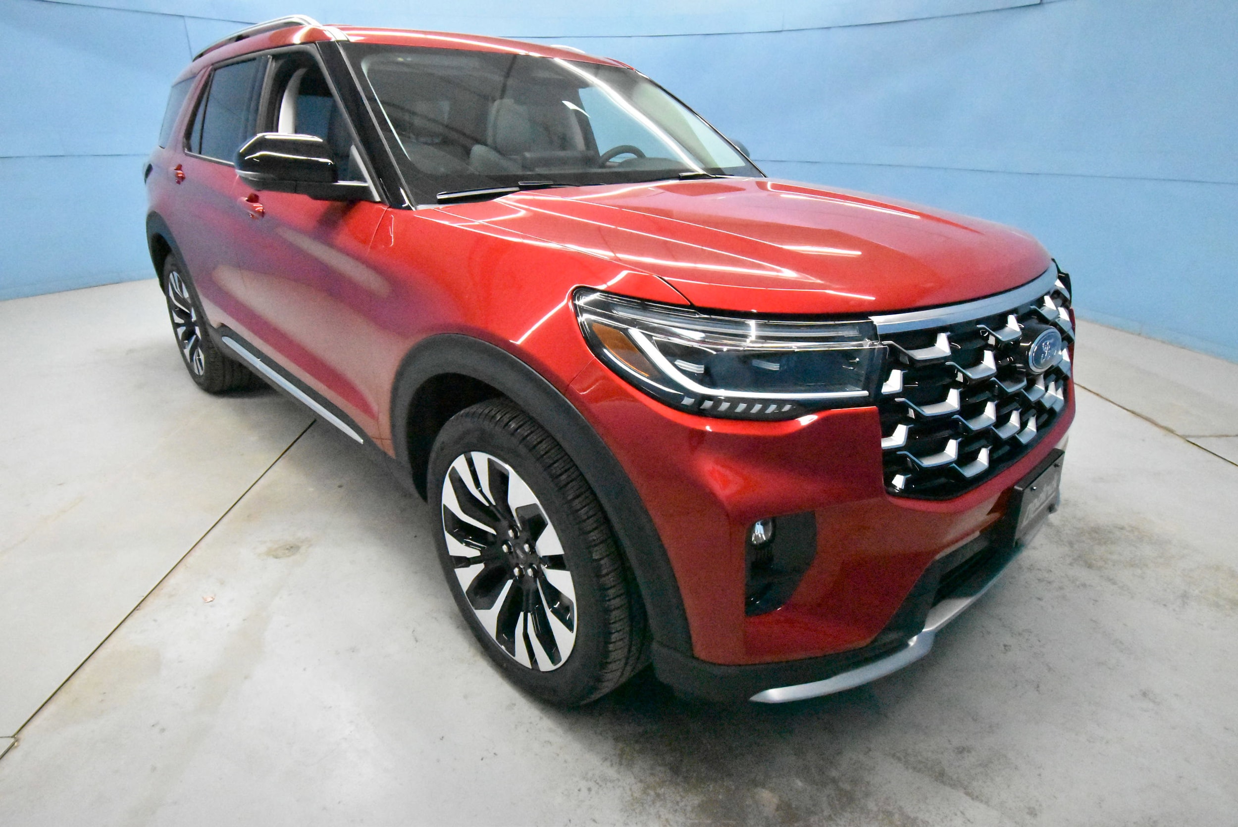 2026 Ford Explorer Platinum's photo