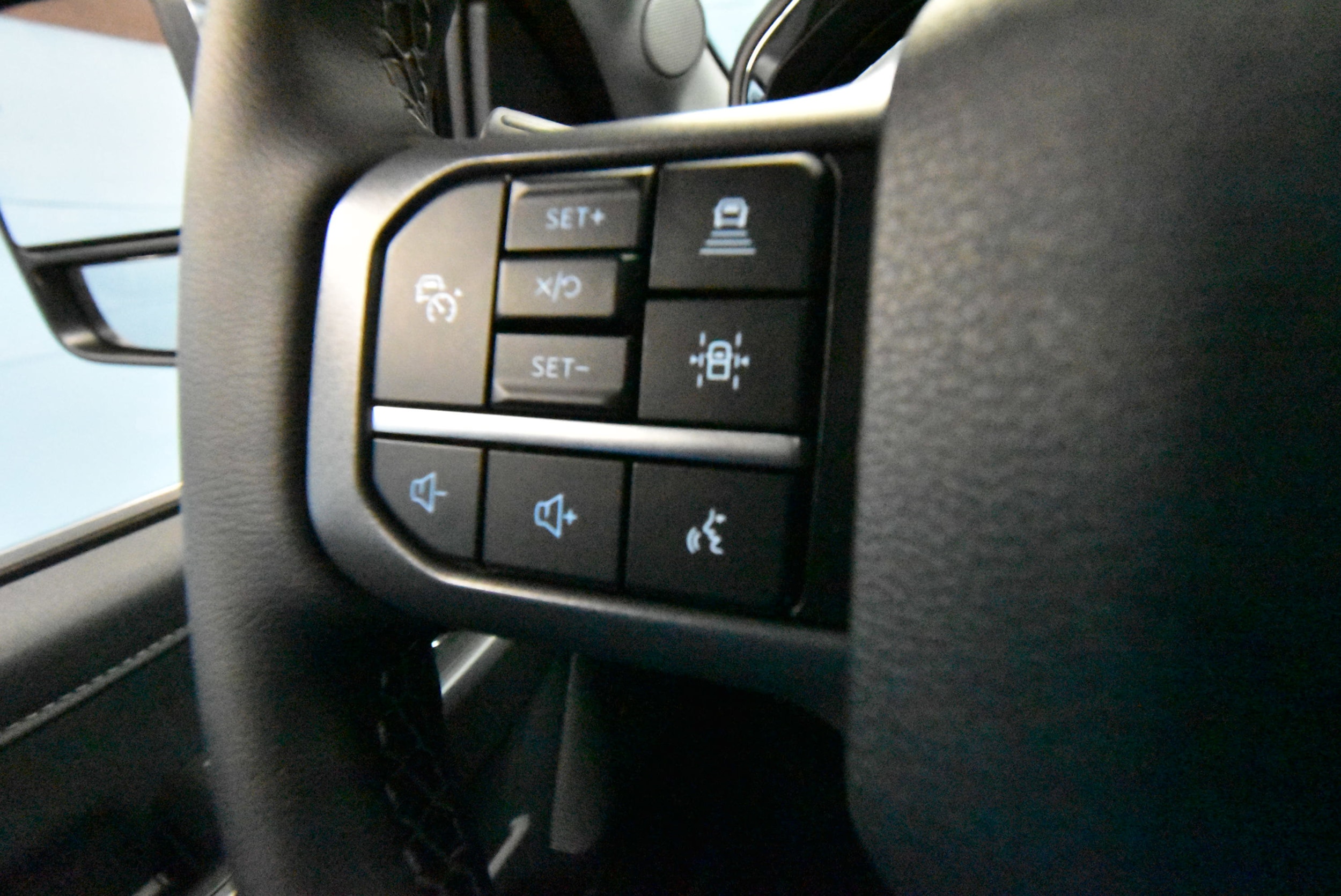 2025 Ford F-350 Super Duty Lariat - Photo 10