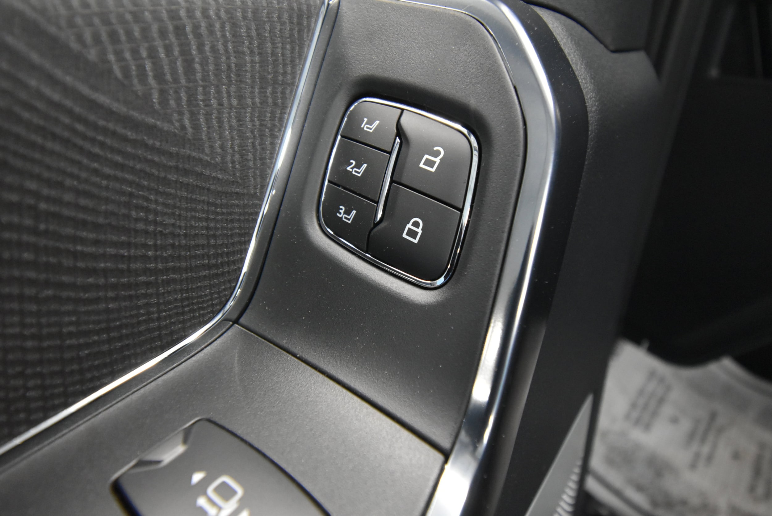 2025 Ford F-250 Super Duty Platinum - Photo 6