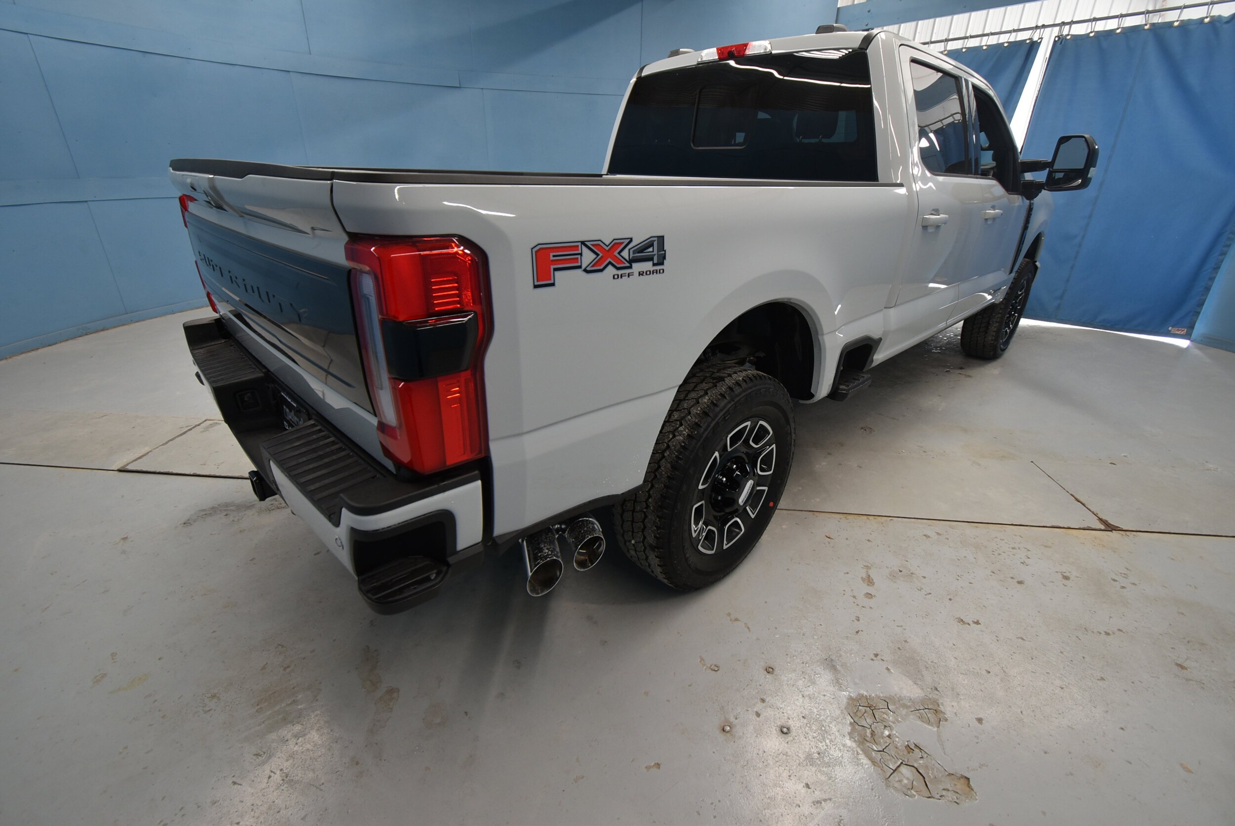 2025 Ford F-250 Super Duty Platinum - Photo 35