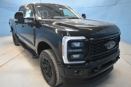 2025 Ford F-250 Lariat Truck Crew Cab
