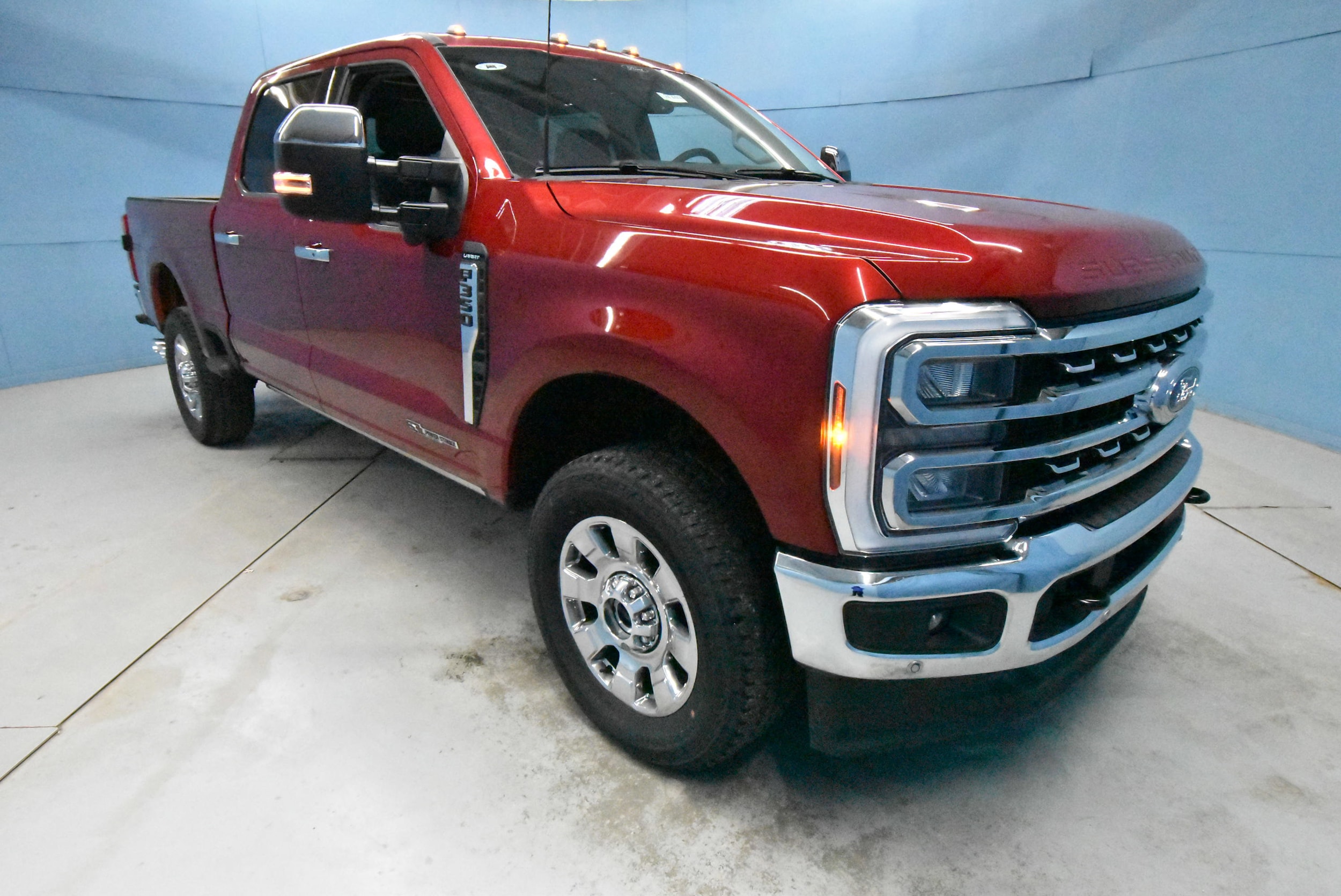 2025 Ford F-350 Super Duty Lariat's photo